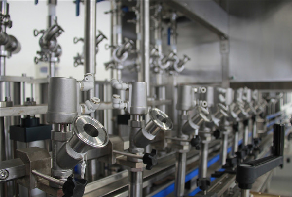 Високопроизводителна машина за пълнене с масло за бутилки